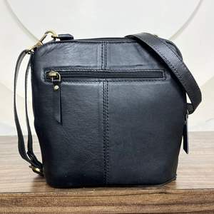 Women Hand Tooled Leather Zipper Shoulder Bag Diamond Lattice Brown Quilted Zipper Crossbody Bag Cowhide Leather Luxury Handbags - Product Image 5