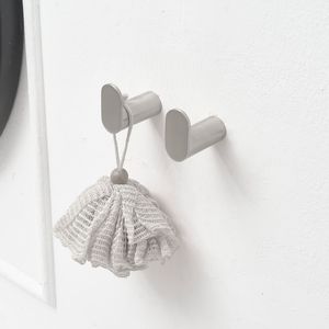 Juego de accesorios de baño de 5 piezas que incluye toallero, gancho para toallas y soporte para papel higiénico - Product Image 6