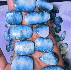 Vente en gros de pierres précieuses naturelles de qualité supérieure, cristal blanc bleu glacier, cabochons de formes variées, pour la fabrication de bijoux - Product Image 2