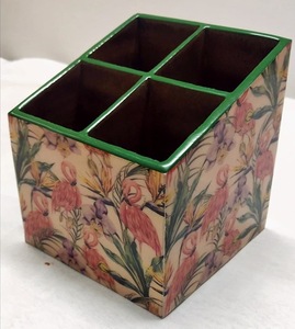 Reposacucharas de MDF Esmaltado Hecho a Mano por ILAHI, Decoración de Cocina de Uttar Pradesh, Solo Lavar a Mano - Product Image 3