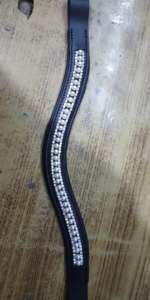 Diadema de Cuero Premium para Caballo con 3 Hileras de Perlas Negras Decorativas, Arreos Ecuestres de Calidad de Exportación Personalizada - Product Image 6