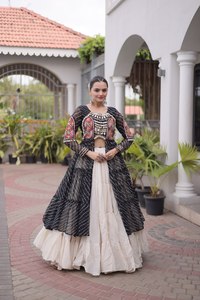 Lehenga Choli Especial para Navratri, Chaniya Choli para Mujer, Ropa Tradicional India, Lehenga Choli Nupcial de Algodón Puro - Product Image 1
