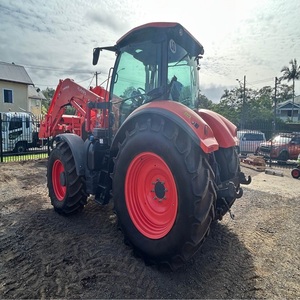 Tracteur Kubota M7131, moteur diesel, 4 roues motrices, machine robuste pour travaux agricoles à grande échelle, avec une puissance de sortie élevée - Product Image 2