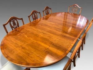 Juego de Mesa y Sillas de Comedor Cuadradas Talladas a Mano, de Madera de Teca Sólida de Lujo, Ecológicas y Tradicionales, para 8 Personas, para Hoteles y Villas - Product Image 6