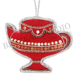 Brazeal Studio - Ornements de Noël personnalisés faits à la main en velours satiné écologique, brodés de perles, fils dorés, fabrication artisanale - Product Image 2