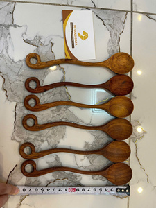 ช้อนไม้แกะสลักด้วยมือจากเวียดนามสำหรับใช้ในครัวและรับประทานอาหาร - Product Image 2