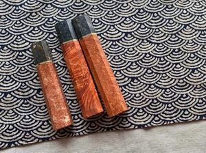 Mango de Cuchillo Japonés Personalizado al por Mayor – Madera Octogonal y Resina Color Atardecer de Kioto, 3 Tamaños Disponibles, Mango en Blanco para Cuchillo de Chef - Product Image 2