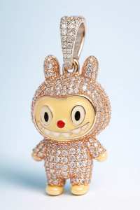 Hermoso Colgante Labubu de 3.58 TCW con Diamante Moissanita, Plata de Ley 925, Chapado en Oro Amarillo de 14k, Estilo Hip Hop - Product Image 6