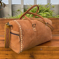Usine en gros Design à la mode en cuir repoussé à la main grande capacité sac de voyage personnalisé en cuir de vache véritable unisexe sacs de sport