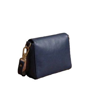 Bolso Bandolera de Cuero Azul Marino Hecho a Mano Royaa, Bolso de Hombro Estructurado Minimalista, Bolso Bandolera de Cuero Azul Marroquí Hecho a Mano - Product Image 5