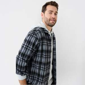 เสื้อเชิ้ตผ้าแฟลนเนลผู้ชาย เสื้อทำงาน โพลีเอสเตอร์/คอตตอน ลายเรียบ สวมใส่สบาย ไม่ยับ ระบายอากาศดี ผลิตตามแบบ OEM ขายส่งจากโรงงาน เสื้อเชิ้ตฤดูร้อนสำหรับผู้ชาย - Product Image 3