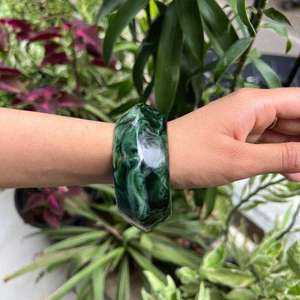 Bracelet carré en résine époxy fait main, motif circulaire bleu, décoration artistique, artisanat pour la maison - Product Image 4