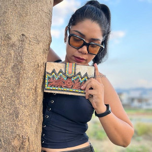 กระเป๋าคลัทช์หนังขนยาวมีสไตล์สไตล์แบบตะวันตกสำหรับผู้หญิงกระเป๋าสตางค์หนังเครื่องมือขายดีมีเอกลักษณ์ - Product Image 6