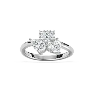 Anillo de compromiso con tres diamantes de corte redondo y diamantes laterales en forma de corazón, elaborado en oro rosa, oro blanco, oro amarillo, elegante. - Product Image 3