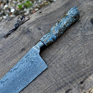 Couteau de chef moderne personnalisé fait main Burraq, lame en acier Damas de 8 pouces, épaisseur 3,0 mm, manche en bois, étui en cuir - Product Image 3