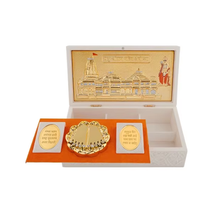 Ensemble de Padukas Sacrés Jai Shree Krishna Arts Holy Charan en Acier Inoxydable, Décoration Artistique Faite à la Main, Multi-Pièces, pour Culte Religieux à Domicile et au Temple - Product Image 3