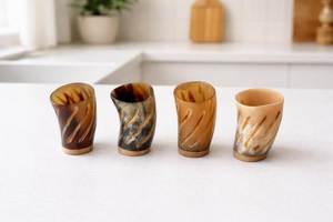Verre à shot en corne de buffle naturelle et biologique, poli, rustique, écologique, pour eau, bière, thé, café, Noël, Nouvel An, fête - Product Image 3