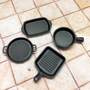Ensemble d'ustensiles de cuisine miniatures à l'échelle 1:12, collection de casseroles colorées pour maison de poupée, accessoires de cuisine en métal, jouet DIY, cadeau pour les plus de 14 ans - Product Image 6