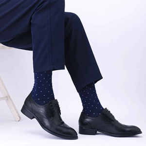 Chaussettes de sport athlétiques personnalisées, respirantes, fabrication OEM au Pakistan, exportation et approvisionnement - Product Image 2