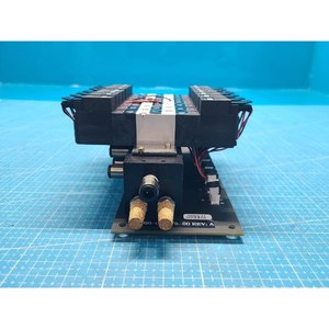 Novellus 60-053275-00 <b>Ceramic</b> Isolator <b>Ring</b> Used As Is Legacy Semiconductor Equipment Parts - Product Image 3
