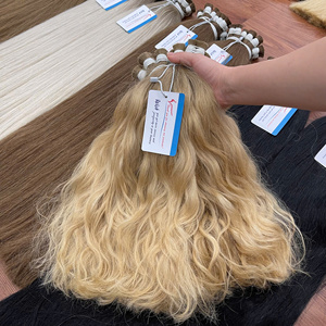 Super venta Color oscuro Raw Ondulado Paquete de Cabello 100% Extensiones de cabello humano a granel Sin enredos Sin desprendimiento Super sedoso Grande en stock - Product Image 6
