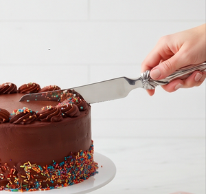 Spatule à gâteau élégante en métal argenté, couteau de service incurvé en acier inoxydable pour mariages et cérémonies, ensemble d'outils à gâteau durables - Product Image 4
