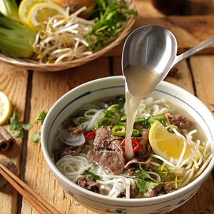 โฟเวียดนามรสเนื้อวัว บะหมี่ข้าวกล้องเส้นเล็ก แบบแห้ง บรรจุถุง จากภูโธ พร้อมรับประทานใน 4 นาที - Product Image 2