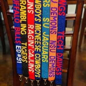 Sangle de sac à main de style guitare basse, artisanale, brodée de perles de rocaille, avec slogans d'équipe pour les jours de match, assortiment varié, directement de l'usine - Product Image 3