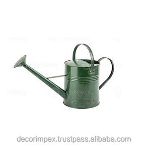 คนสวนเลือกกระป๋องรดน้ำโลหะมีด้ามจับโค้งมนที่สะดวกสบายสำหรับการเทที่ง่ายขึ้น - Product Image 5