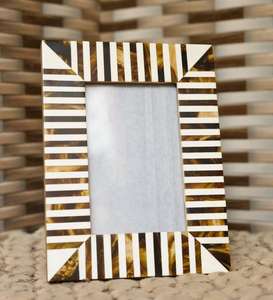 Cadre photo en résine Coromandel blanc et noir, magnifiquement fait à la main, cadre photo antique en incrustation d'os, incrustation d'os - Product Image 6