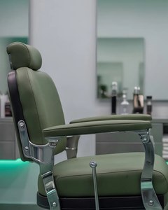 Green Modern Barber <b>Chair</b> Hydraulic Pump Salon Styling <b>Chair</b> Adjustable <b>Reclining</b> PU <b>Leather</b> Seat Base for Beauty Salon Hotel - Product Image 4