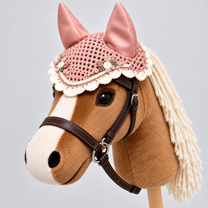 Bonnet de cheval en peluche doux, alliant confort, style et durabilité, avec un design équestre charmant, adapté aux créatifs - Product Image 3