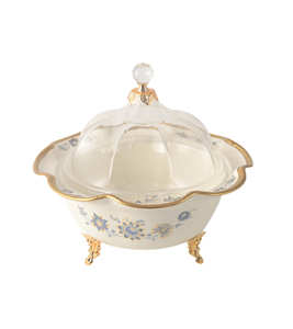 ถาดเสิร์ฟพร้อมฝาครอบใส วัสดุทำจากกระเบื้องโบนไชน่า คุณภาพสูง ดีไซน์หรูหราทันสมัย พร้อมขาตั้งสีทอง - Product Image 1