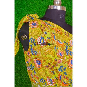 Tunique artisanale décontractée à épaules dénudées, coupe ajustée, 100 % coton, respirante, à volants, imprimé floral élégant, écologique - Product Image 3