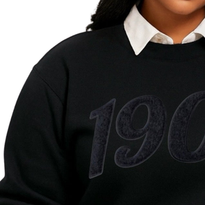 เสื้อสเวตเชิ้ตคอกลมพรีเมียมผ้าฟลีซสีเขียวเข้มสำหรับฤดูหนาว สไตล์ลำลอง ปักลายตัวอักษรกรีกด้านหน้าสำหรับผู้หญิง - Product Image 3