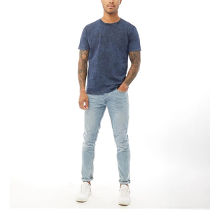 Camiseta de Algodón Lavado Azul Denim para Hombre, Cuello Redondo, Manga Corta, Color Sólido, Diseño Liso, Corte Regular - Product Image 6