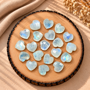 Piedra de Luna Arcoíris Facetada en Forma de Corazón de 10mm, Gema Suelta para Joyería, Colgante, Suministro para Manualidades, Accesorio de Cristal - Product Image 2