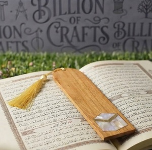 Marque-pages créatifs en bois naturel avec incrustations de résine – Articles élégants pour l'Aïd, le Ramadan et les fêtes – Vente en gros - Product Image 4