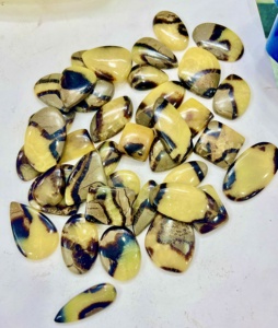 Grade AAA de cabochon de pierres précieuses septariennes jaunes en gros pierre en vrac pour la fabrication de bijoux - Product Image 4