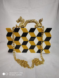 Bolso de Mano Tipo Minaudière de Resina Hecho a Mano y Pintado a Mano para Mujer, Bolso de Fiesta, Fabricantes Indios, Venta al por Mayor para Mujer - Product Image 6