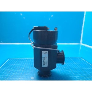 Válvula Angular Neumática de Vacío VAT 26332-KA71-1001/0177 Usada Como Pieza de Repuesto para Equipos Legacy Semiconductor - Product Image 3