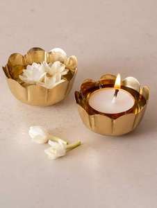 Pot à bougie en métal doré de haute qualité pour la décoration de table, la maison, Noël et les mariages. - Product Image 4