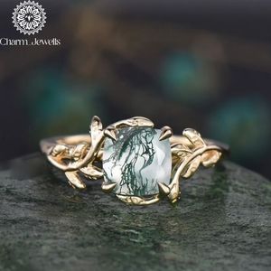 แหวนหมั้นผู้หญิง Charm_Jewells ชุบทอง 18K ประดับเพชรโมอิสซาไนต์ทรงคุชชั่น ตัวเรือนแบบหนามเตย ดีไซน์คลาสสิก รับรองโดย IGI น้ำหนัก 3 กรัม - Product Image 2