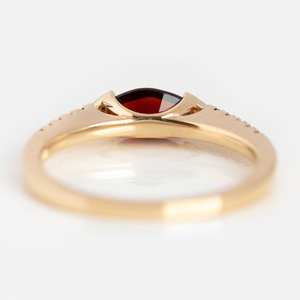 Bague en argent sterling 925 plaqué or 14 carats avec grenat marquise certifié IGI, accents pierres de naissance, pour femme, idéale pour mariage - Product Image 3