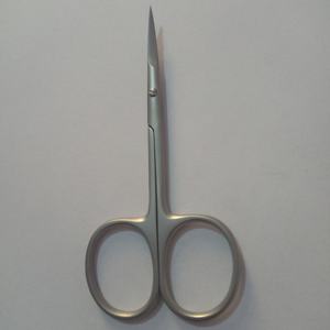 Ciseaux à cuticules de haute qualité, en acier inoxydable allemand, lame courbée tranchante, pour manucure et soins des ongles. - Product Image 2