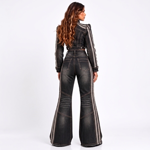 Conjunto de Dos Piezas de Mezclilla Negra para Mujer, Chaqueta Corta a Rayas y Jeans Acampanados, Estilo Urbano, Moda Personalizada, Venta al Por Mayor - Product Image 2