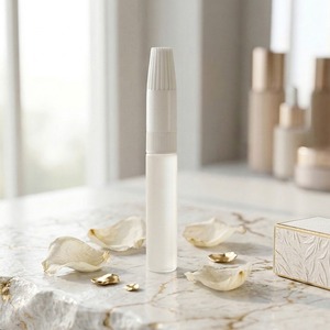 กาวติดเล็บปลอมชนิดกด 2 กรัม สูตรเฉพาะ UV รับผลิตแบรนด์ส่วนตัว OEM/ODM - Product Image 2