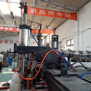 1 <span class=keywords><strong>2</strong></span> <span class=keywords><strong>3</strong></span> 4 Hohlräume PP PE HDPE Rohmaterial Niedriger Preis Hochwertige Hochgeschwindigkeits-Mineralwasser-Kunststoff-Blasform maschine - Product Image 5