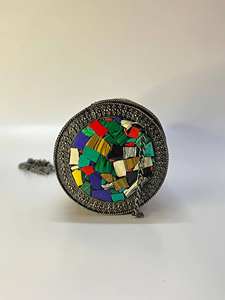 Pochette de mariée artisanale de créateur en mosaïque métallique, cuir véritable, fermeture à boucle, doublure en soie imperméable, fabriquée en Inde - Product Image 4