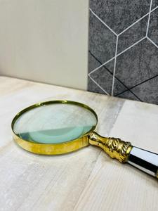 Lupa de mano de latón de 4'' con mango de piedra blanca y negra |   Lupa Óptica Decorativa para Lectura - Product Image 4